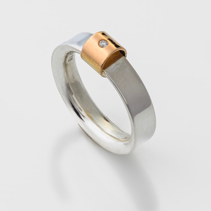 Helrund & Halvrund Diamant + provringar - Ett Rum För Smycken