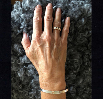 Helrund & Halvrund – Ring & Armband med diamant