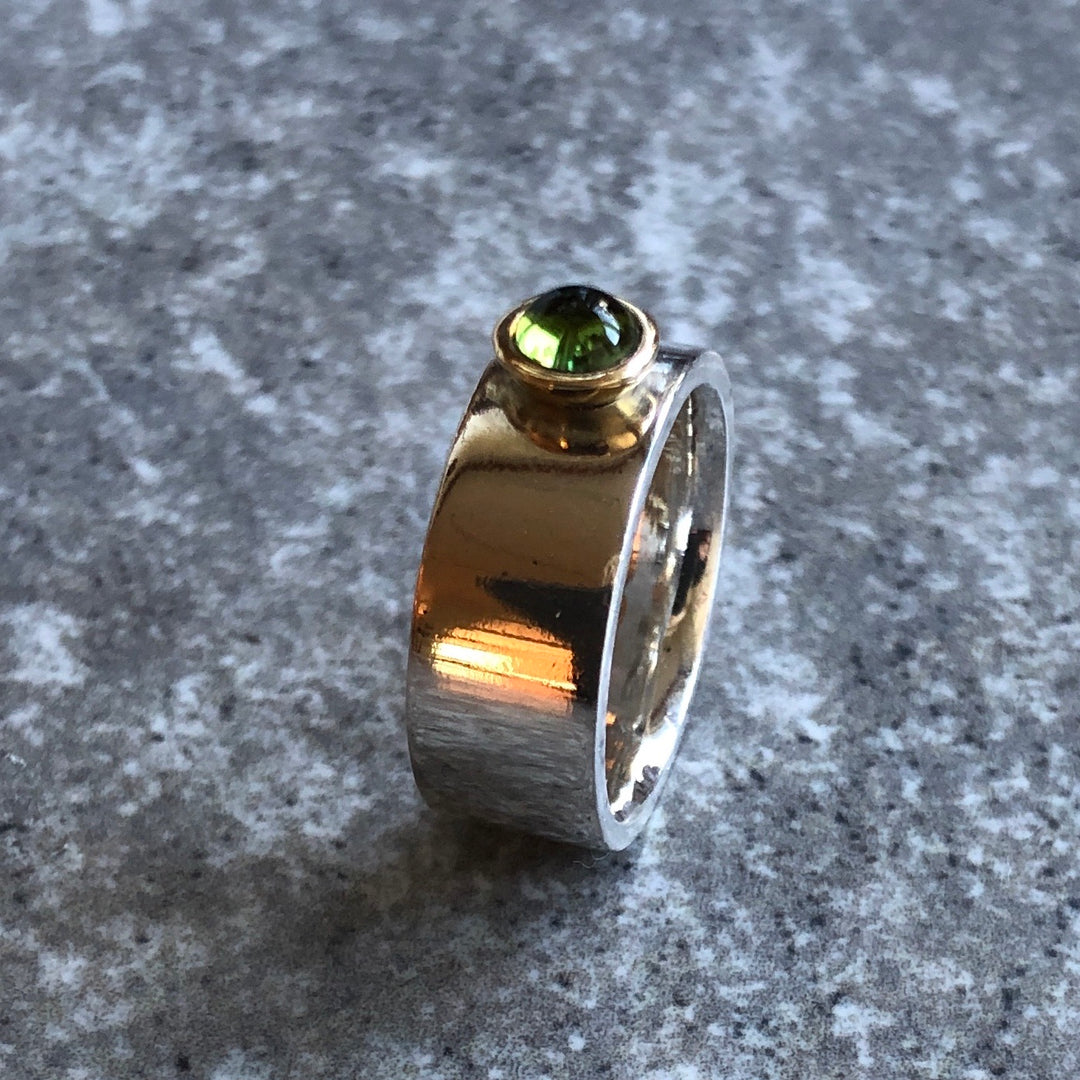 Ring med grön turmalin st 18