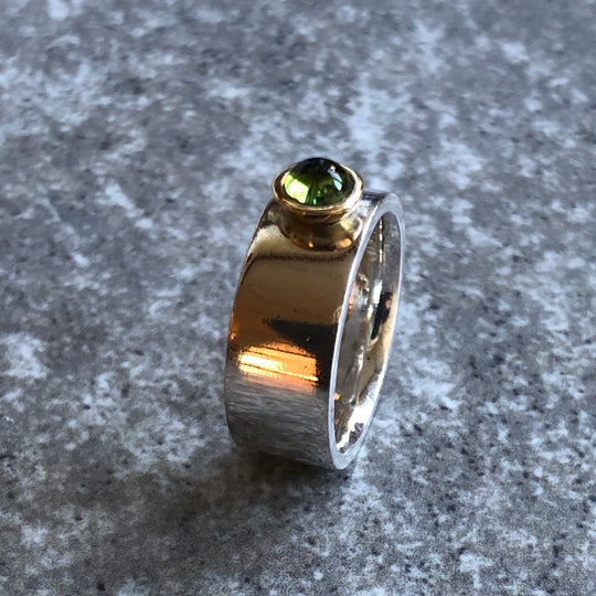 Ring med grön turmalin st 18