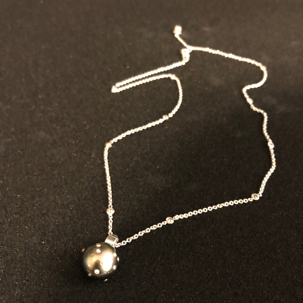 Tahitipärla med 0,08ct diamanter